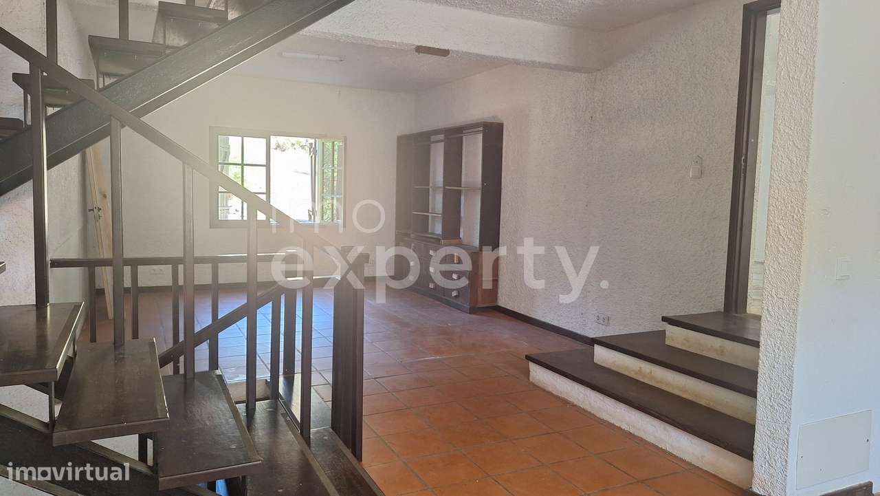 Moradia T2 remodelada na Ribeirinha, Camacha-18