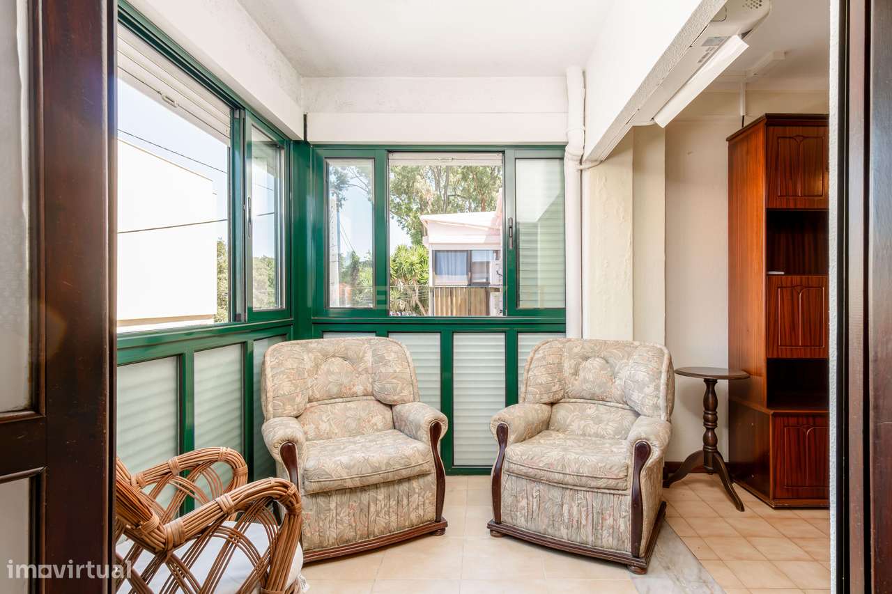 T2 em Caselas – Oportunidade para Criar a Casa dos Seus Sonhos-14