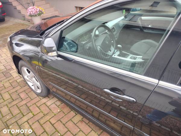 Renault Laguna 2.0 dCi Black Edition - 4