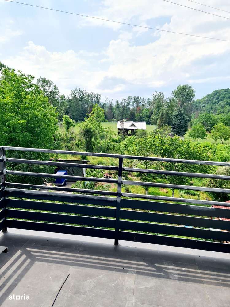 Apartament 3 camere de vanzare-10