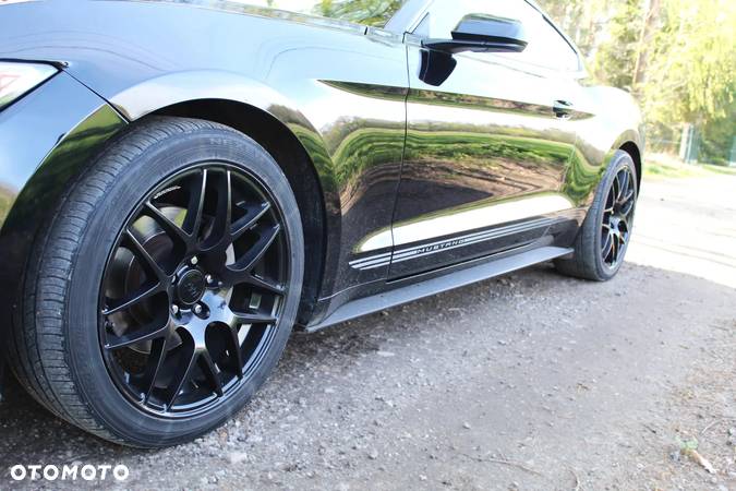 Ford Mustang 2.3 Eco Boost - 13