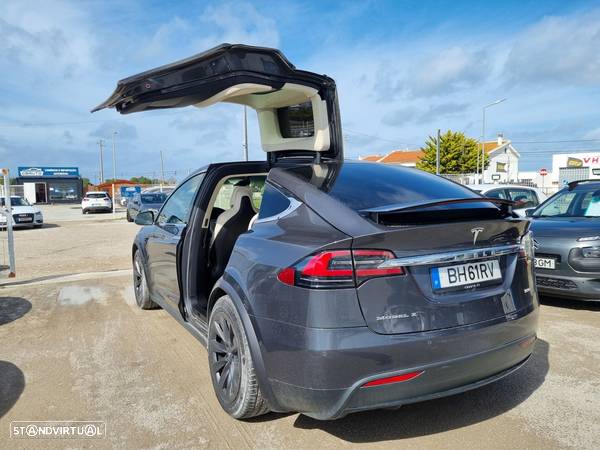 Tesla Model X 100D - 7