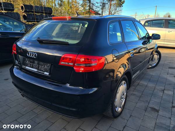 Audi A3 1.6 Attraction - 4