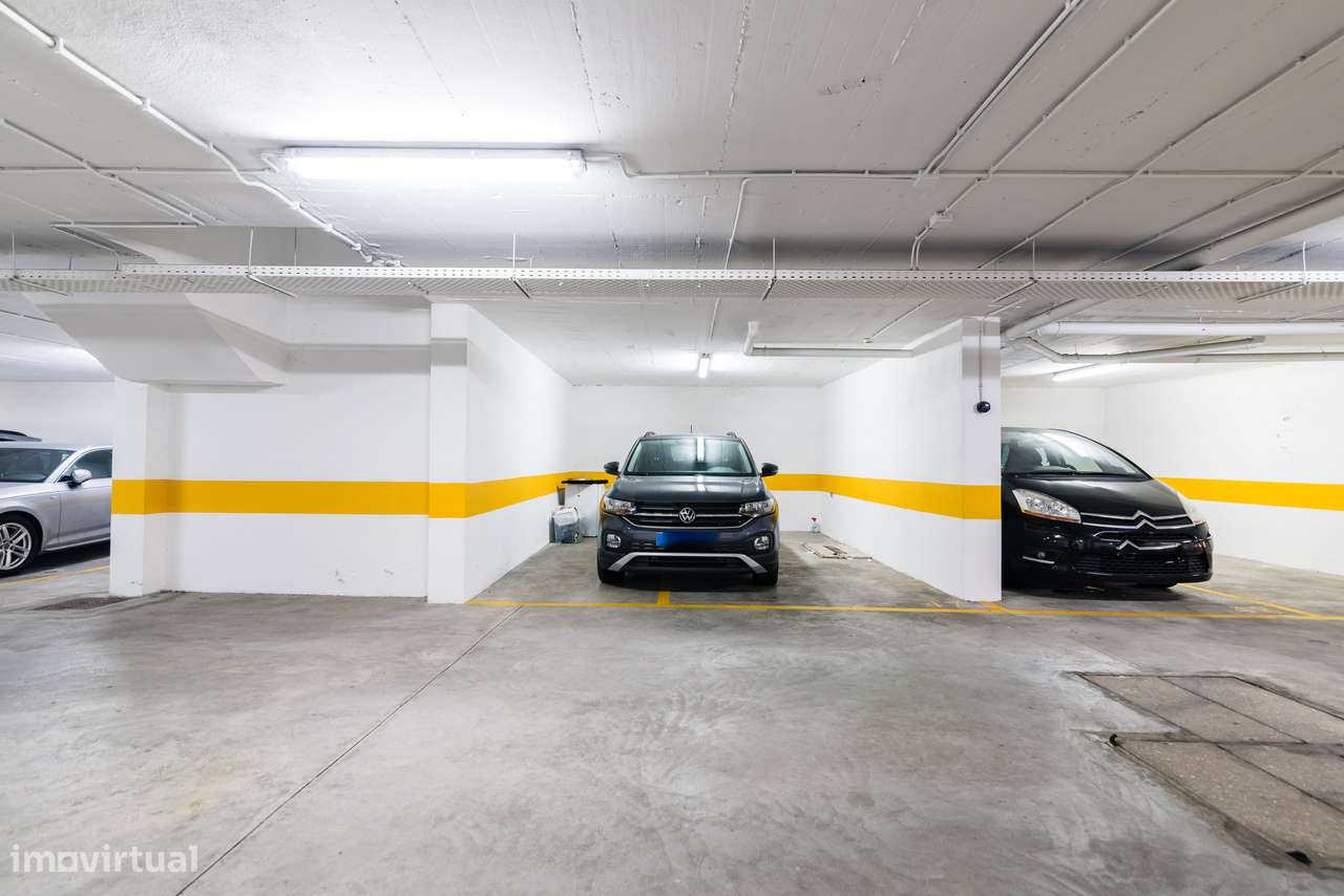 T3 duplex Belas Clube de Campo | parqueamento | varanda-43