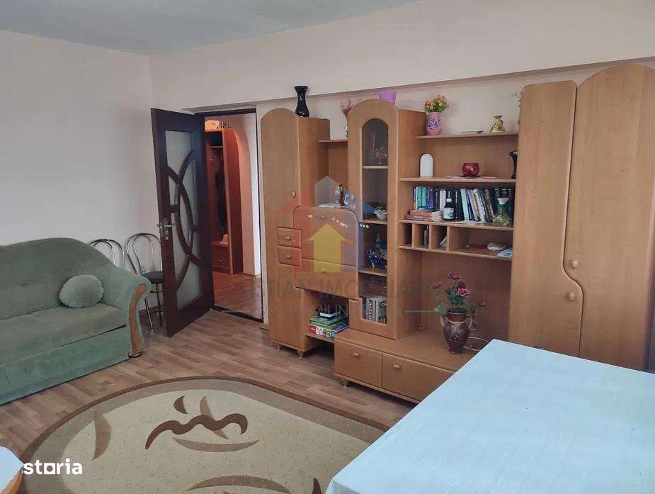 Ap. 2 camere confort 1 decomandat zona Radu Negru - Imagine principală: 2/8