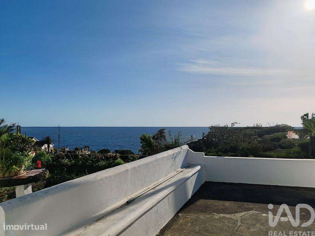 Casa / Villa T3 em Lajes do Pico de 156 m2 - Grande imagem: 2/22