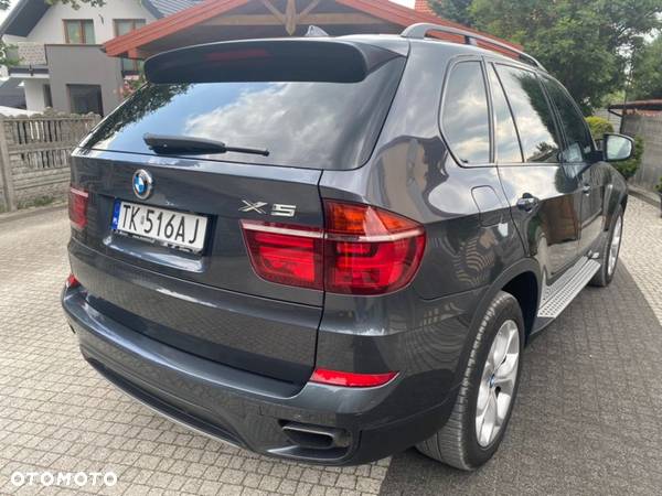 BMW X5 5.0i xDrive - 5