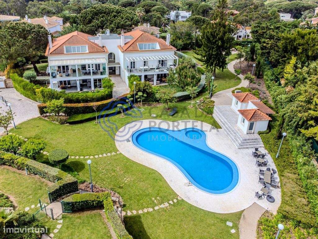 Apartamento Duplex T5 de Luxo com Terraço, Piscina e Garagem – Estoril-21