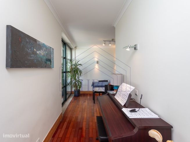 Apartamento T3 Exclusivo na Expo Sul-17