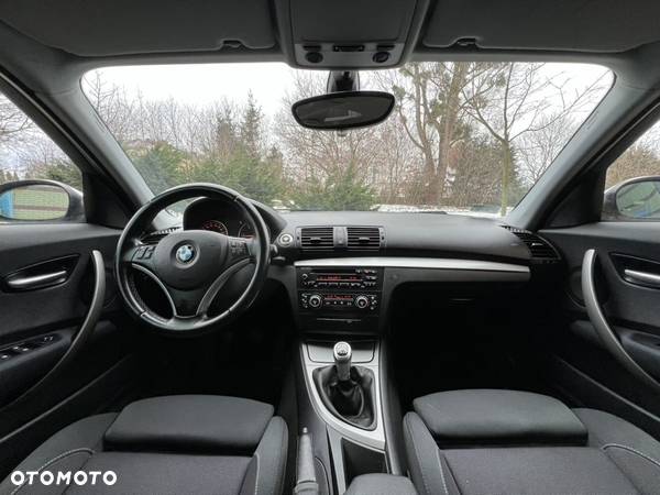 BMW Seria 1 120d - 19