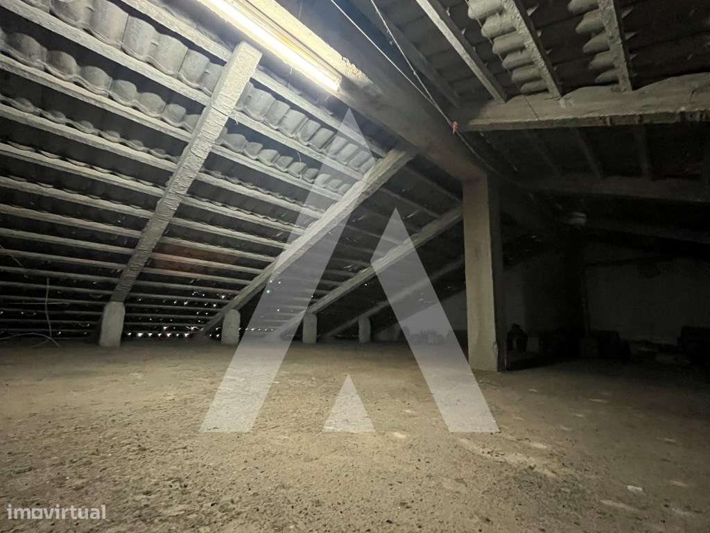 Moradia T4 + T1 com Terreno de 7.800 m² no Cadaval - Vista para a S...-17