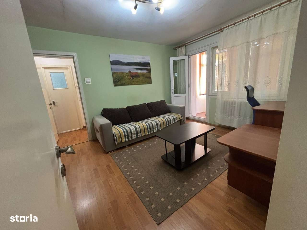 Apartament semidecomandat 3 camere Podu Ros-0