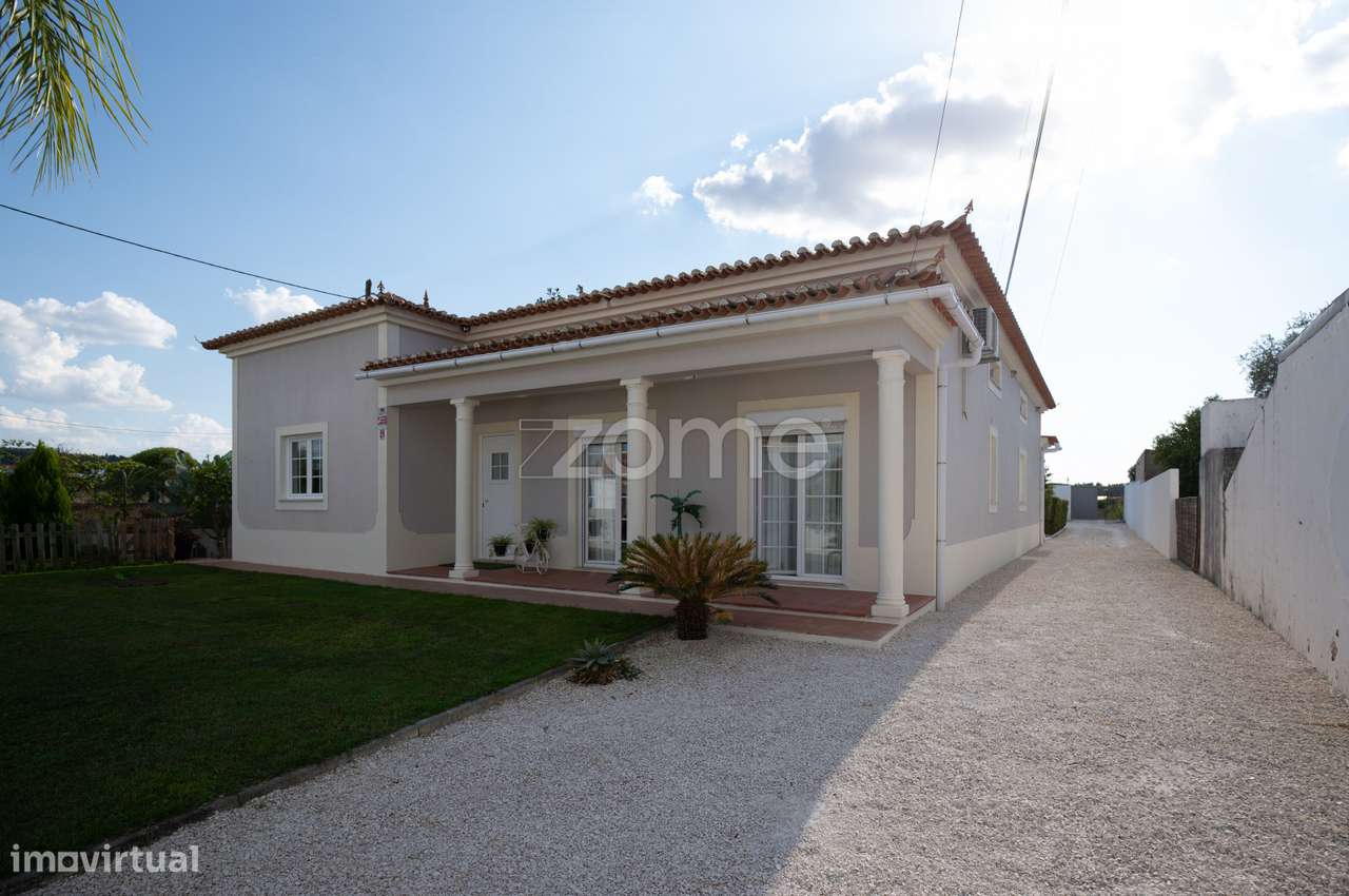 Moradia T3 + 3 com piscina em Fazendas de Almeirim - Grande imagem: 3/52