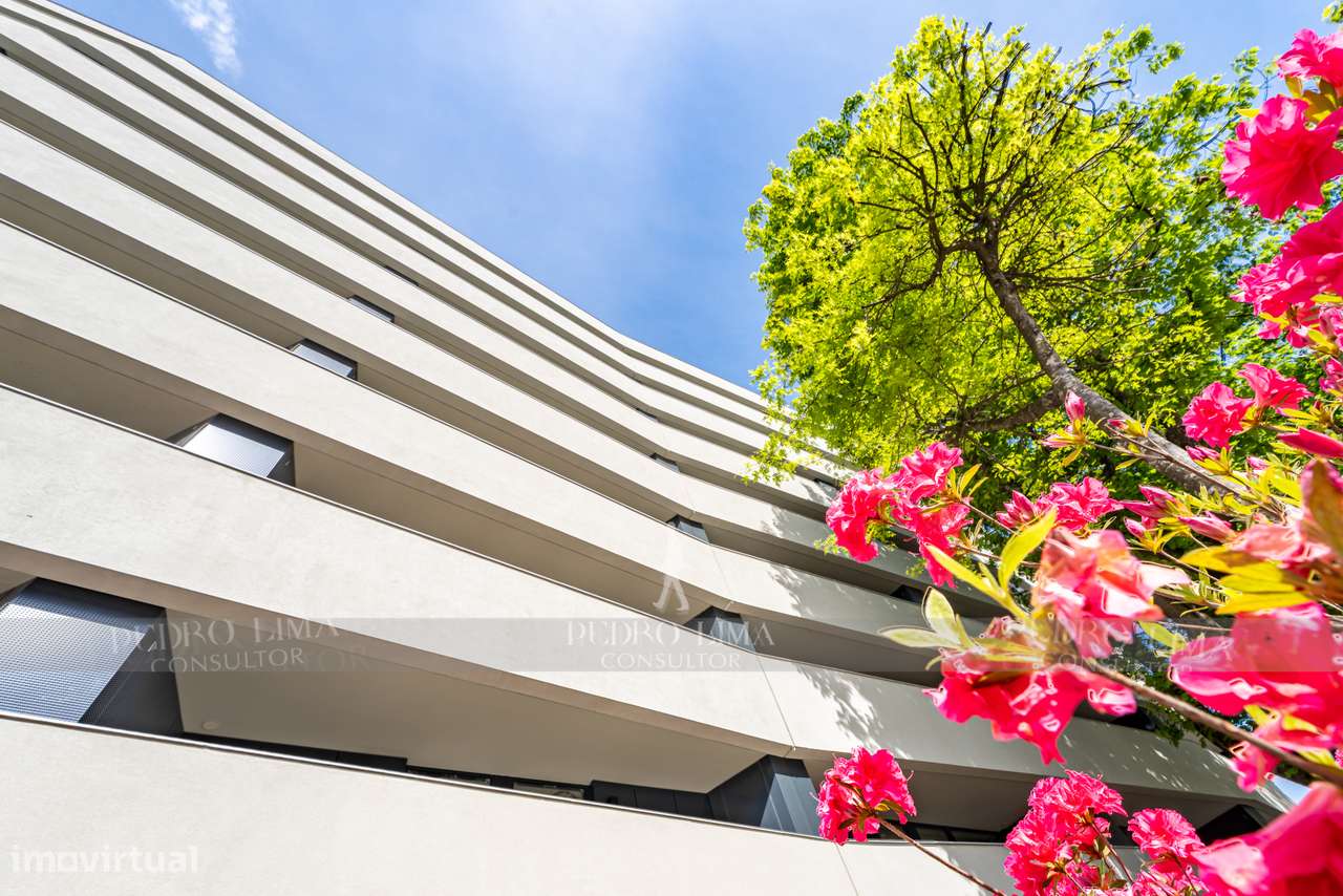 T2 NOVO com 241m2 com Terraços e 2 lugares de Garagem-30