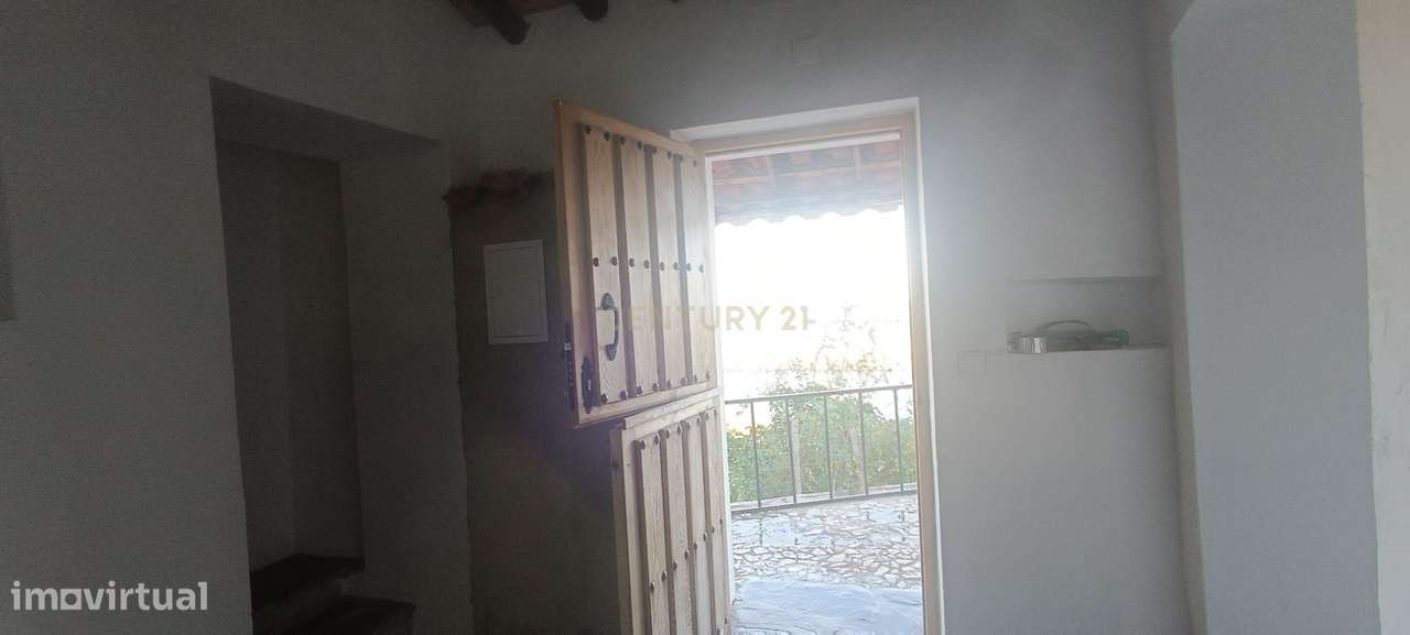 Apartamento Renovado com Vista Panorâmica em Alandroal, Évora - Grande imagem: 3/32