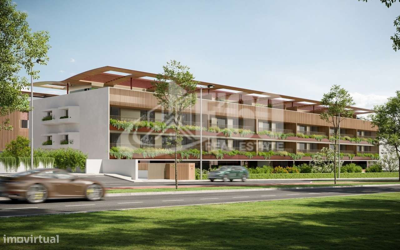 APARTAMENTO T4 DUPLEX DE LUXO NA BOAVISTA - Grande imagem: 4/26