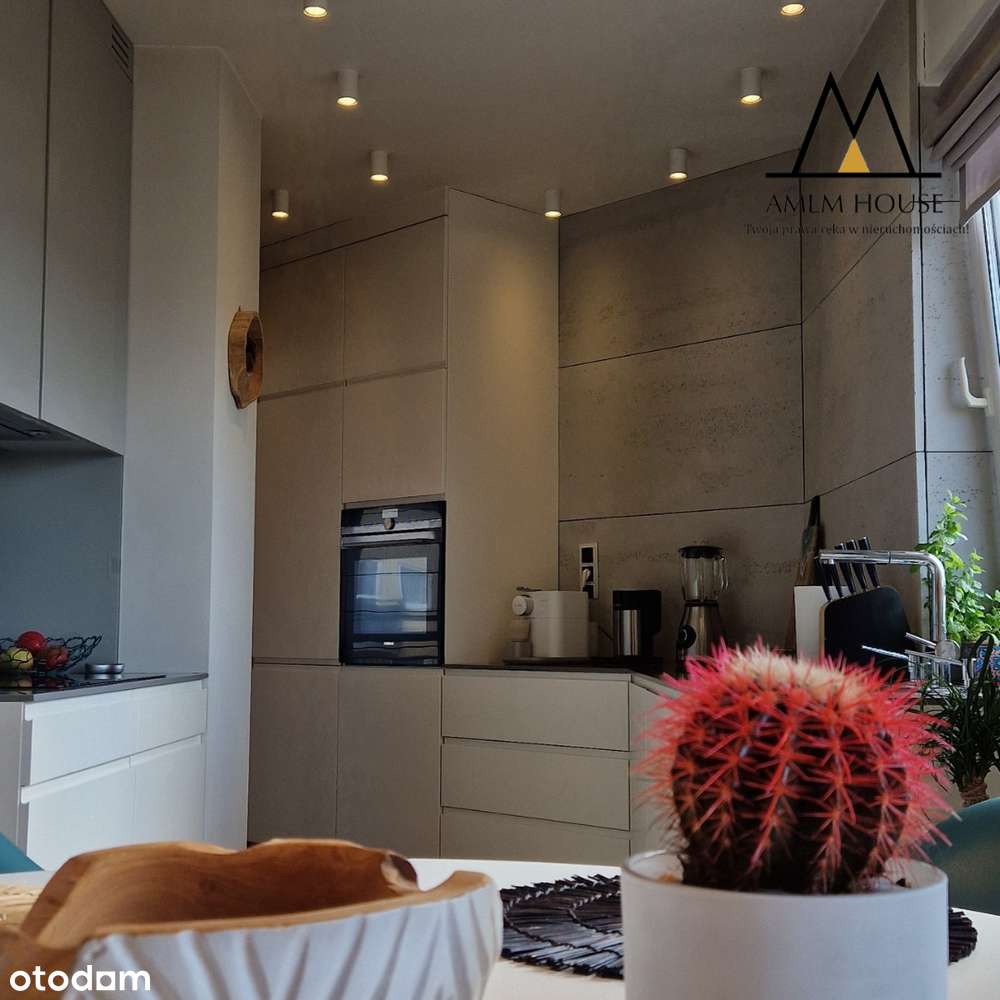 Sprzedam komfortowe mieszkanie ul. Bujaka (113m2)-2