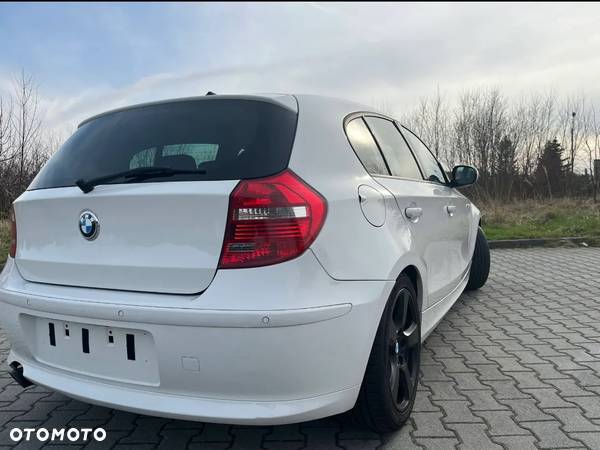 BMW Seria 1 123d DPF Edition Sport - 6