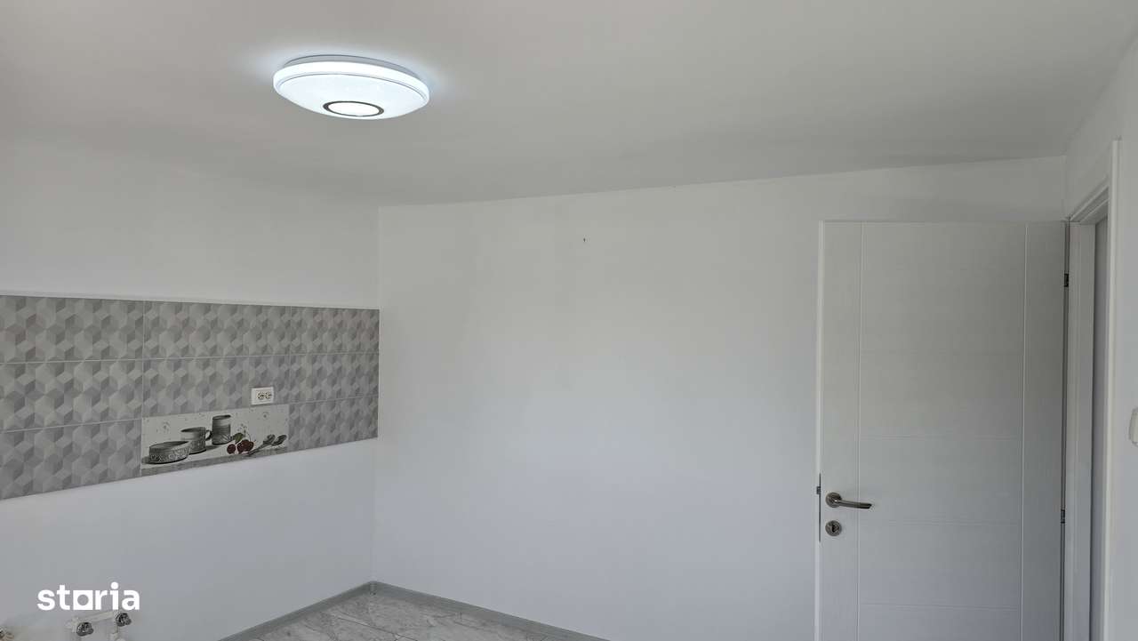 Vand casa caramida zona Piața Mare-8