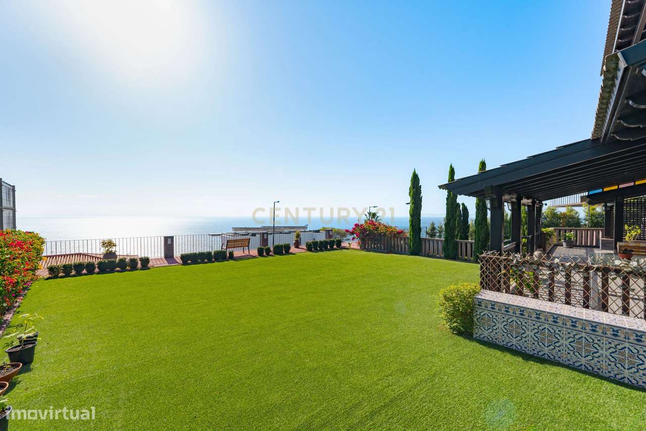 Luminosa Moradia de Arquitetura Helvética e Extraordinária Vista Panor - Grande imagem: 4/60