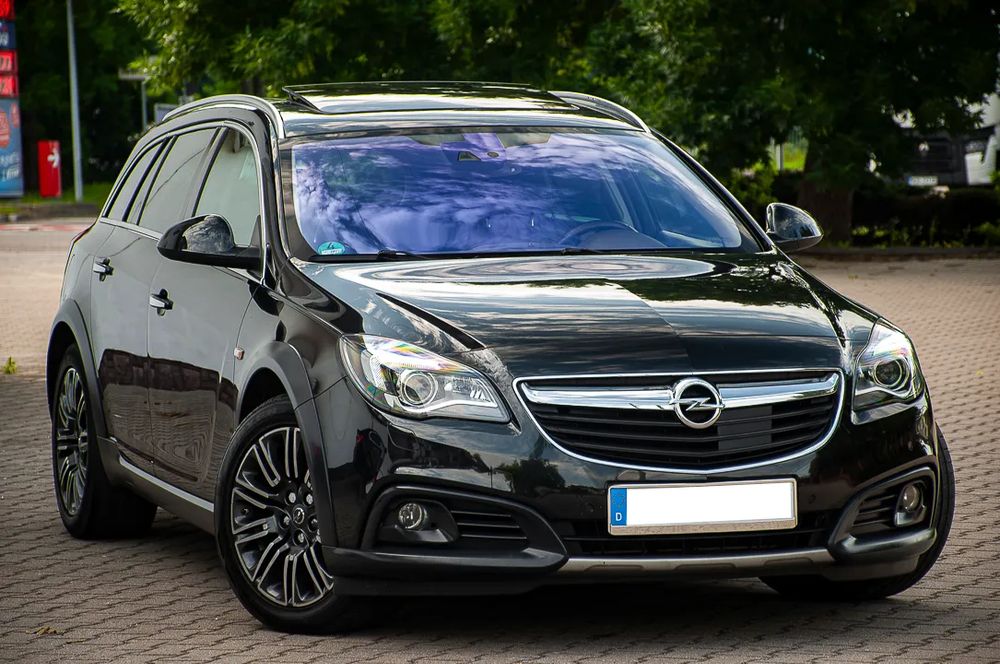 Opel Insignia A (2008-2017) 2.0 CDTI 4x4 Automatik Sport 2015