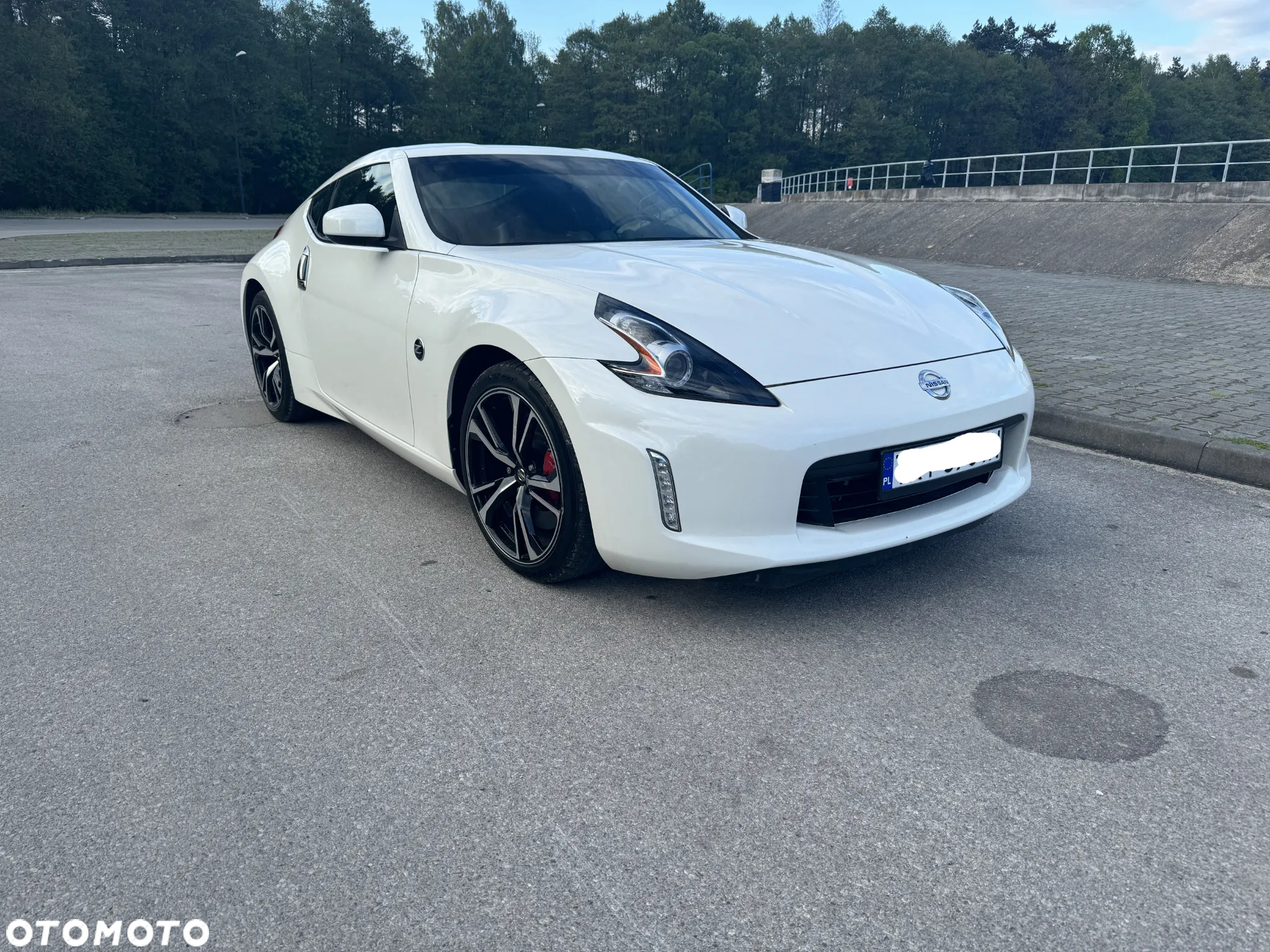 Nissan 370 Z - 5