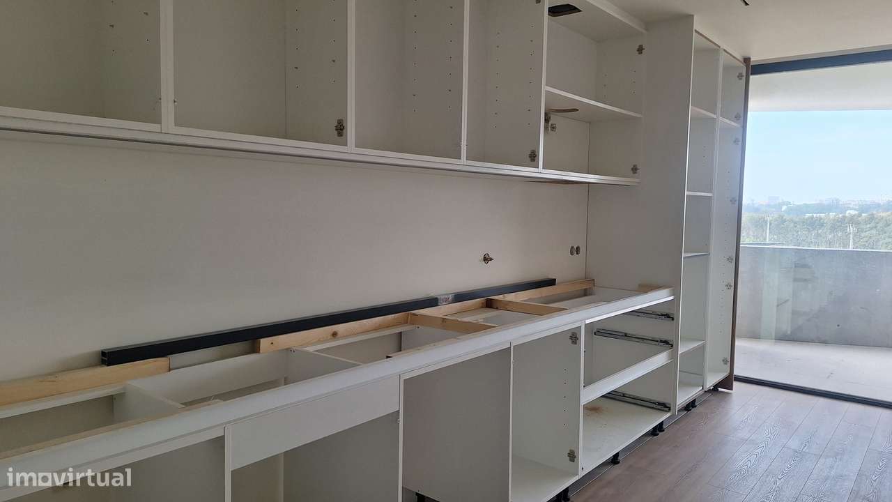 Apartamento T3 | 3 Suítes Varandas |Vista Rio Douro | Porto 2 Carros-10