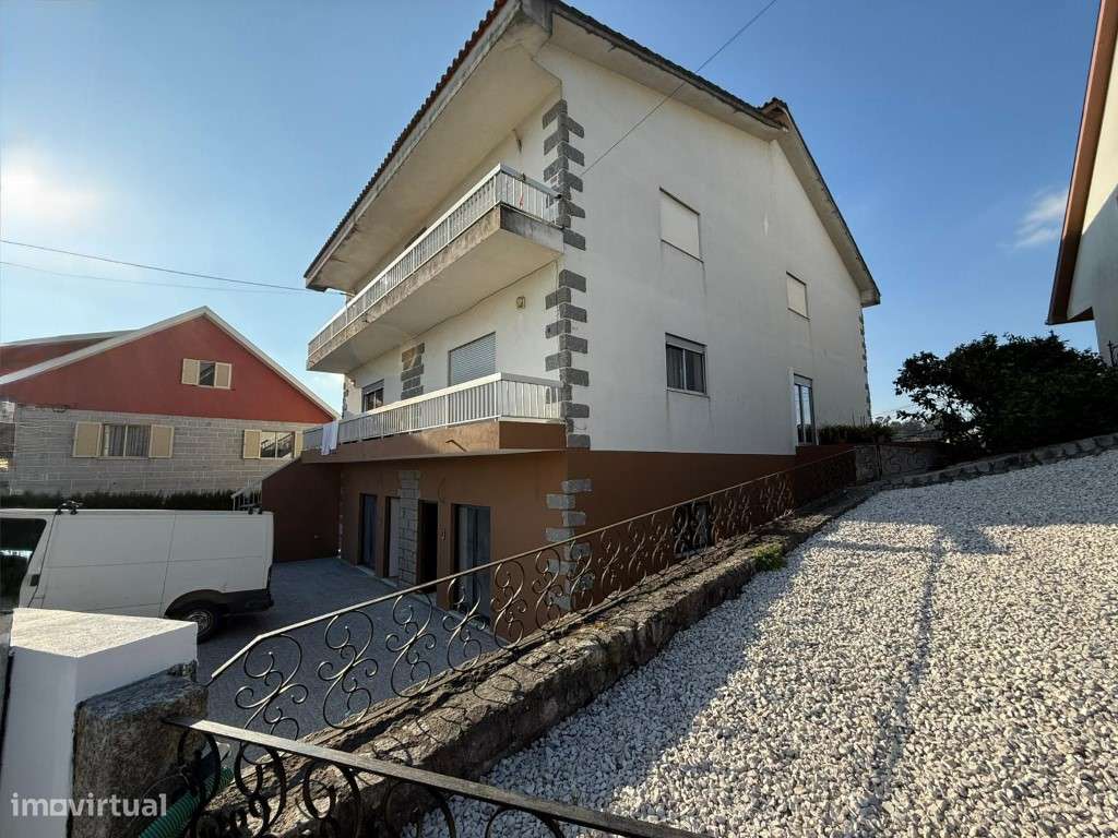 Apartamento T3 Felgueiras-0