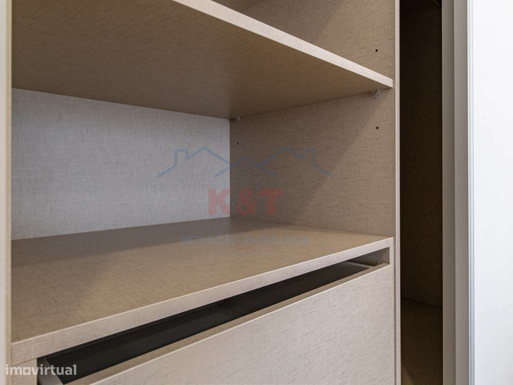 Apartamento T1 remodelado na Praia da Rocha-12