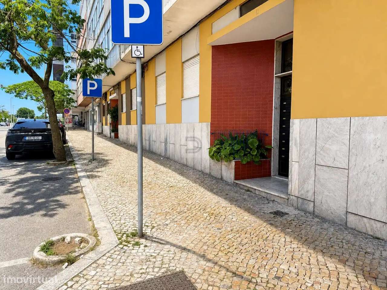 T3 convertido em T2 remodelado no centro do Barreiro-19