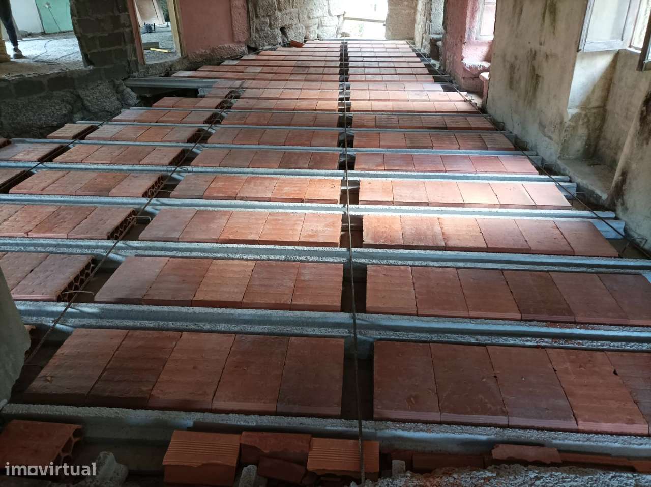 Inconclusa - Casa Rústica T7-27