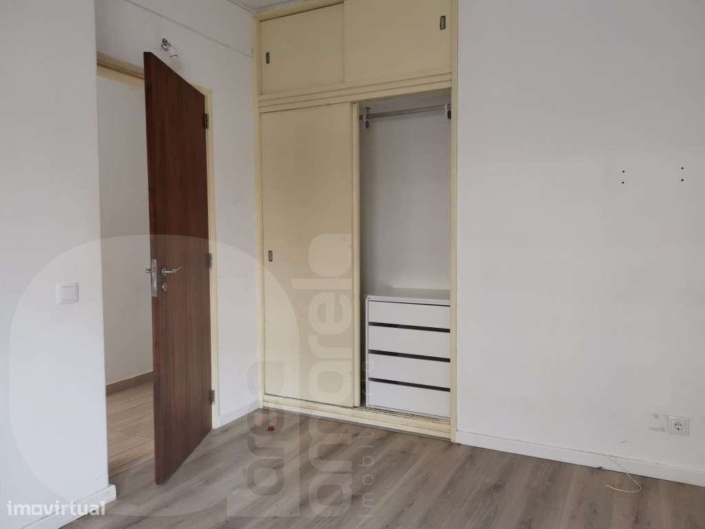 Apartamento T1 totalmente remodelado no Miratejo, Corroios-15