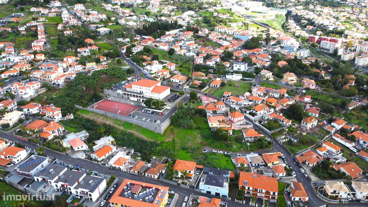 Terreno Urbano à Venda em Santo António – Funchal - Grande imagem: 5/8