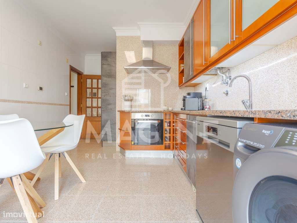 Apartamento T2 junto ao Hospital de São Bernardo-15