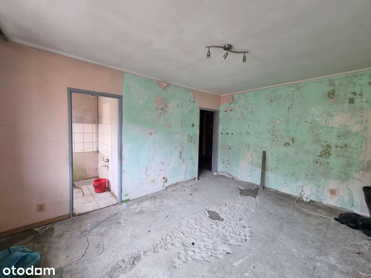 Kawalerka w bloku po termomodernizacji! Przygotowana do remontu - Pełny obrazek: 4/7