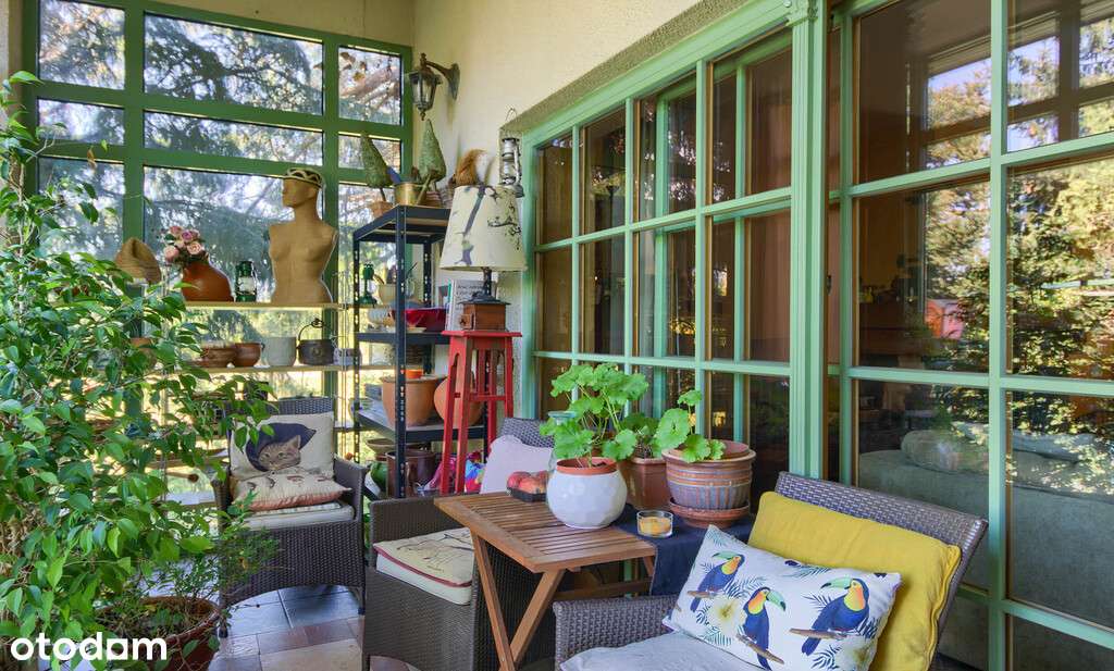 Włoska willa z dużym ogrodem i domem dla gości.-5