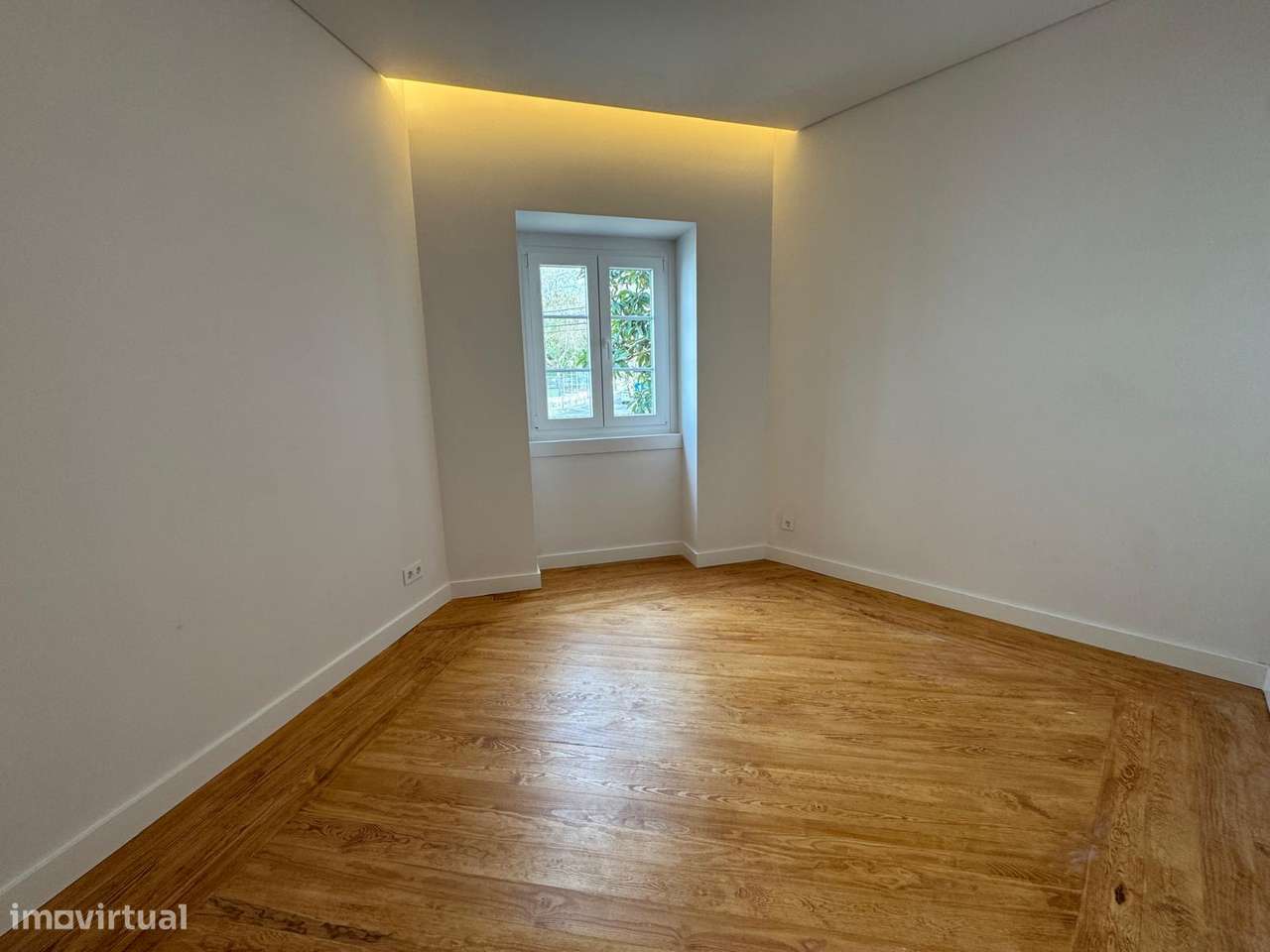 Encantadora vivenda/apartamento no centro de Paço de Arcos - Grande imagem: 3/31