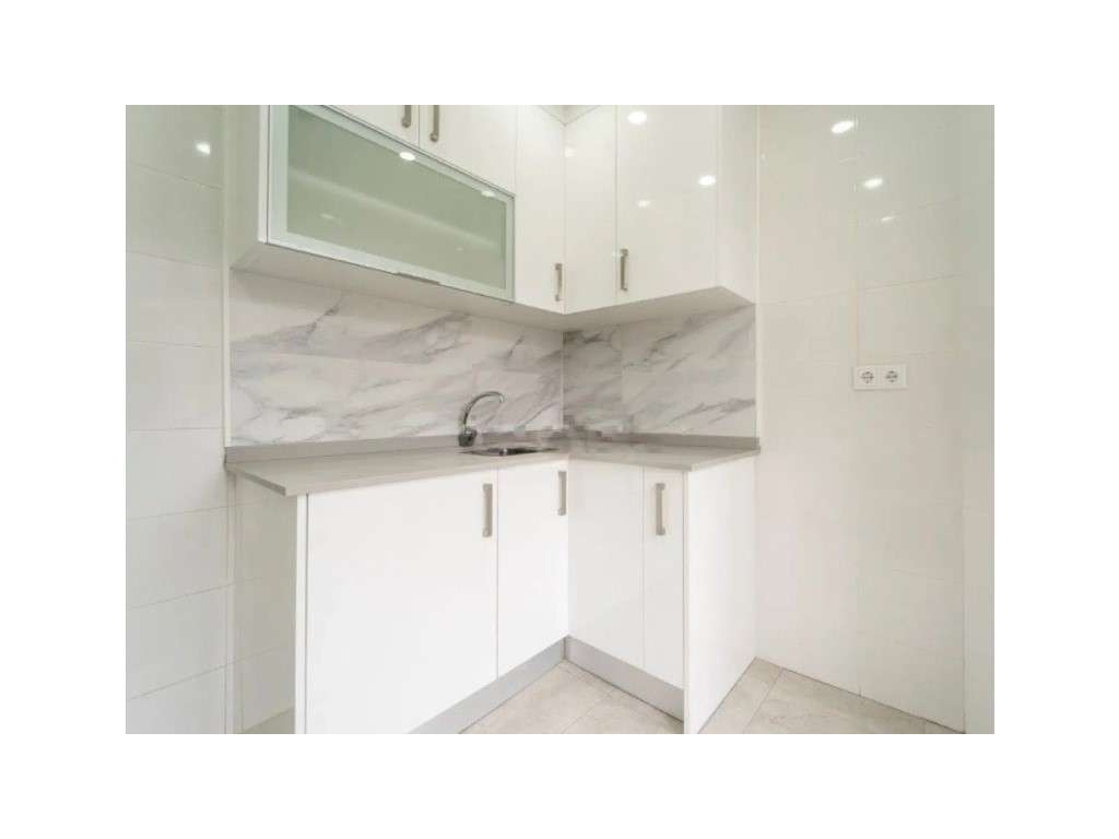 Apartamento T1 Remodelado em Arroios, Lisboa - Grande imagem: 2/7