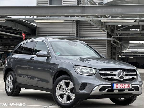 Mercedes-Benz GLC 300 e 4Matic 9G-TRONIC AMG Line - 1