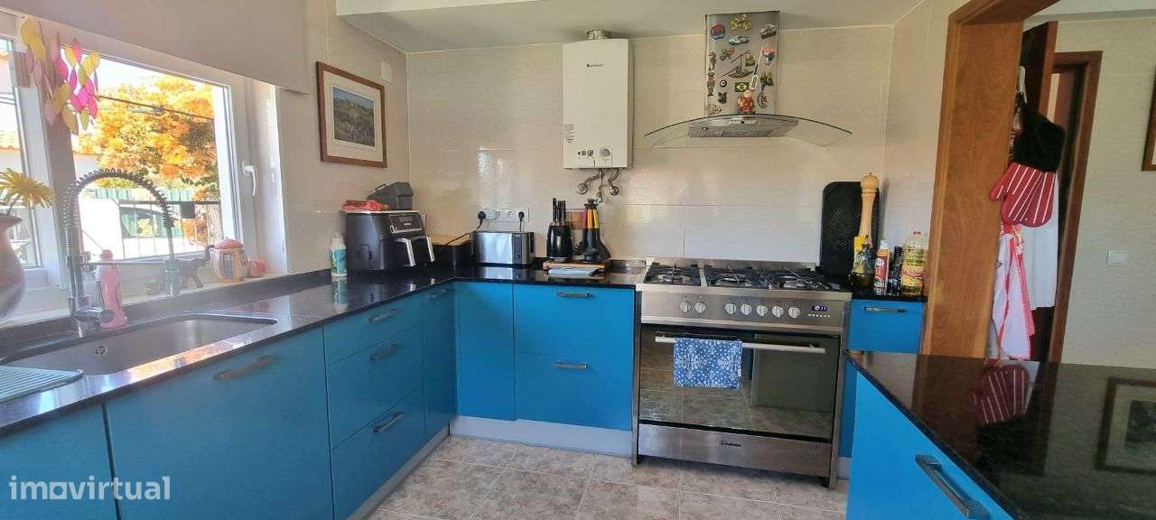 Moradia T5 com piscina, Brejos de Azeitão, Azeitão-11