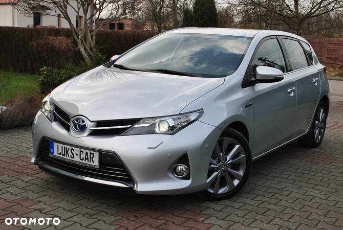 Toyota Auris 1.8 Hybrid Executive - 1