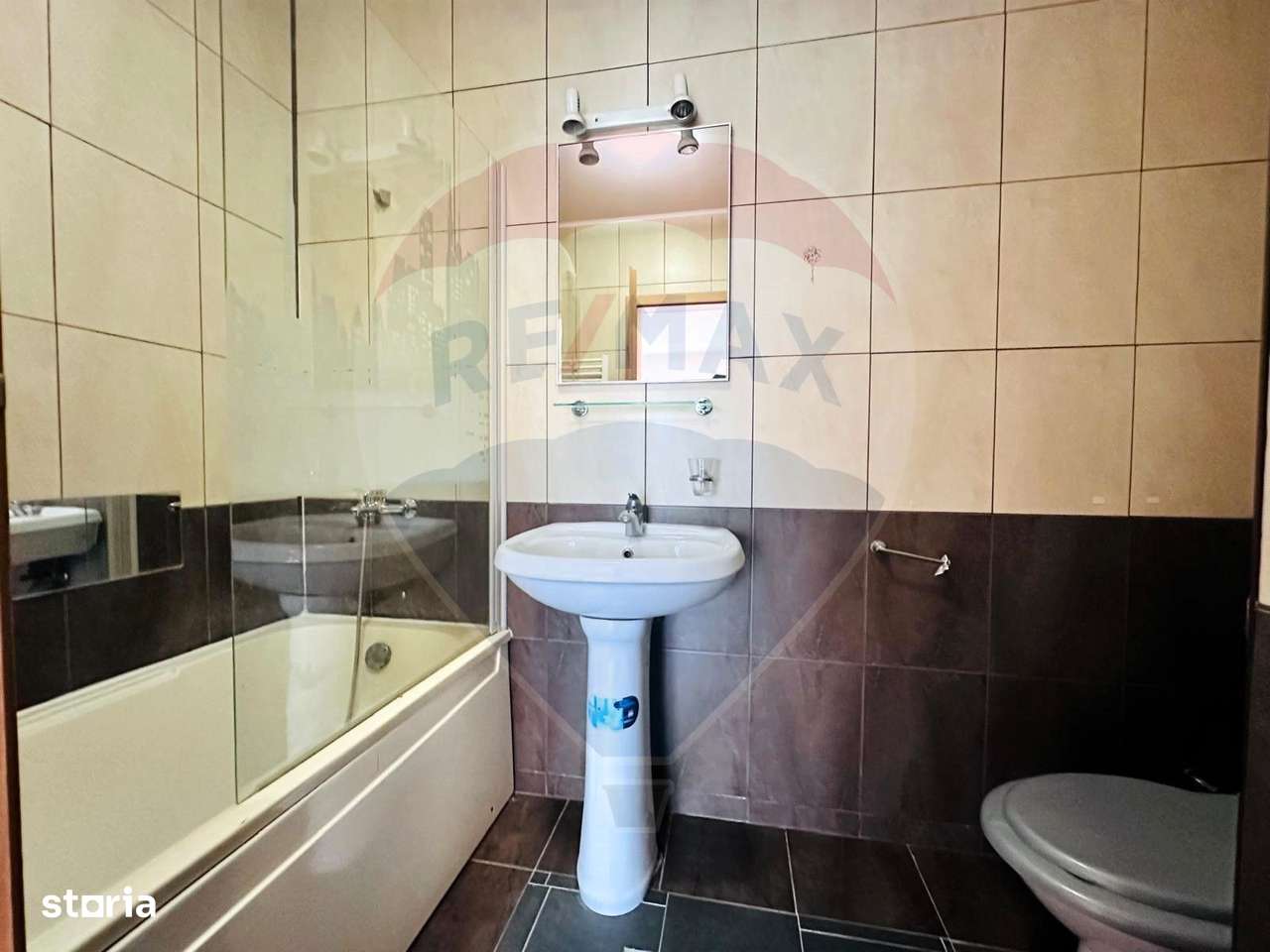 Apartament cu Terasa Panoramica si 2 Bai - in Edenia Titan-13