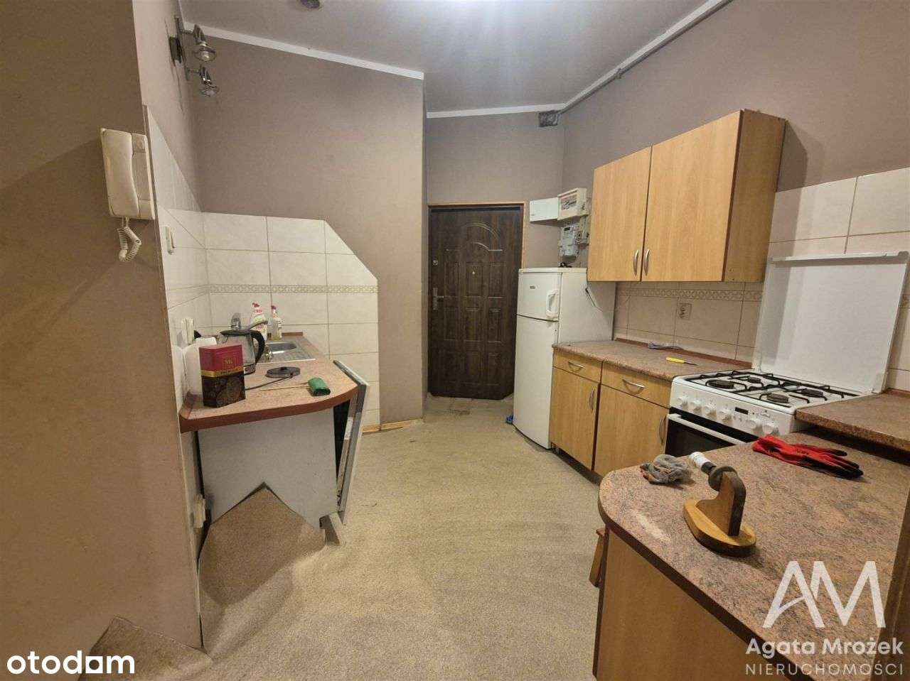 Piękna kamienica,mieszkanie z ogromnym potencjałem-5