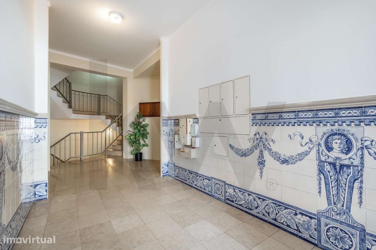 ​​​​​​​​​​​​​​Apartamento T3 renovado com 111 m2 3º andar - Centro da - Grande imagem: 2/31