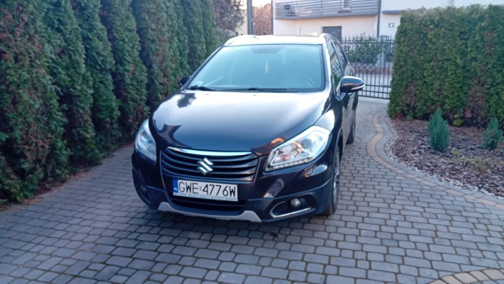 Suzuki SX4 1.6 Premium Plus 4WD CVT 2014