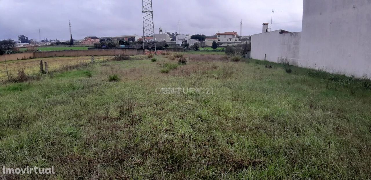 Terreno com 1270m2 em Estarreja