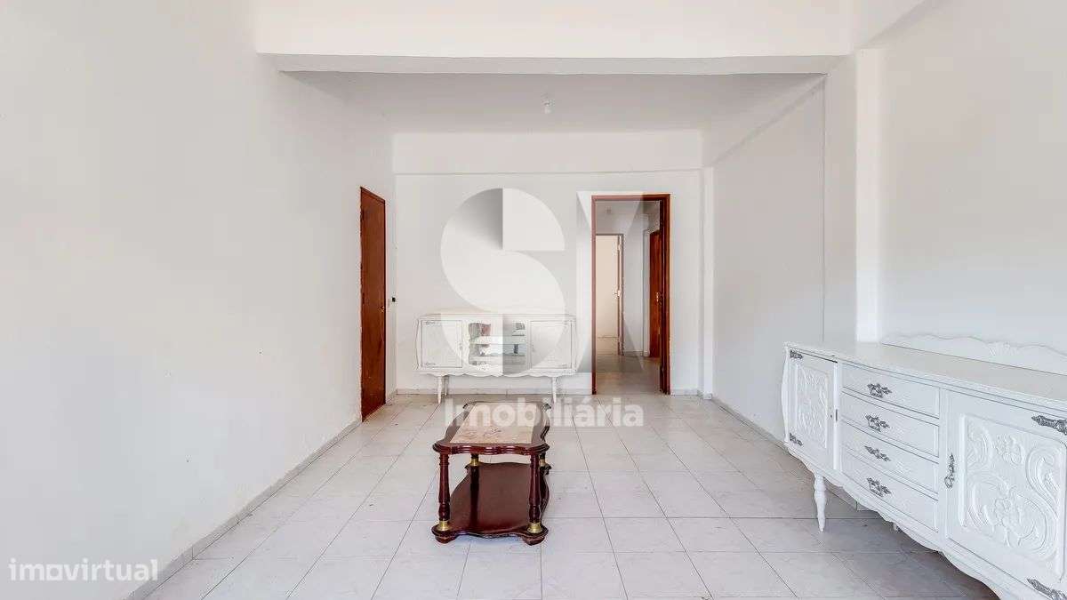 Moradia T5 | boxes para cavalos | Golegã-5