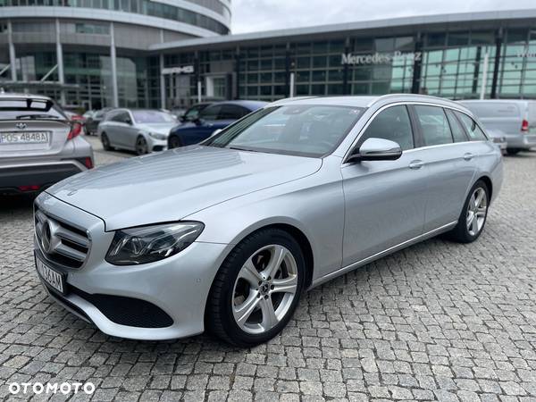 Mercedes-Benz Klasa E 220 d T 9G-TRONIC - 1