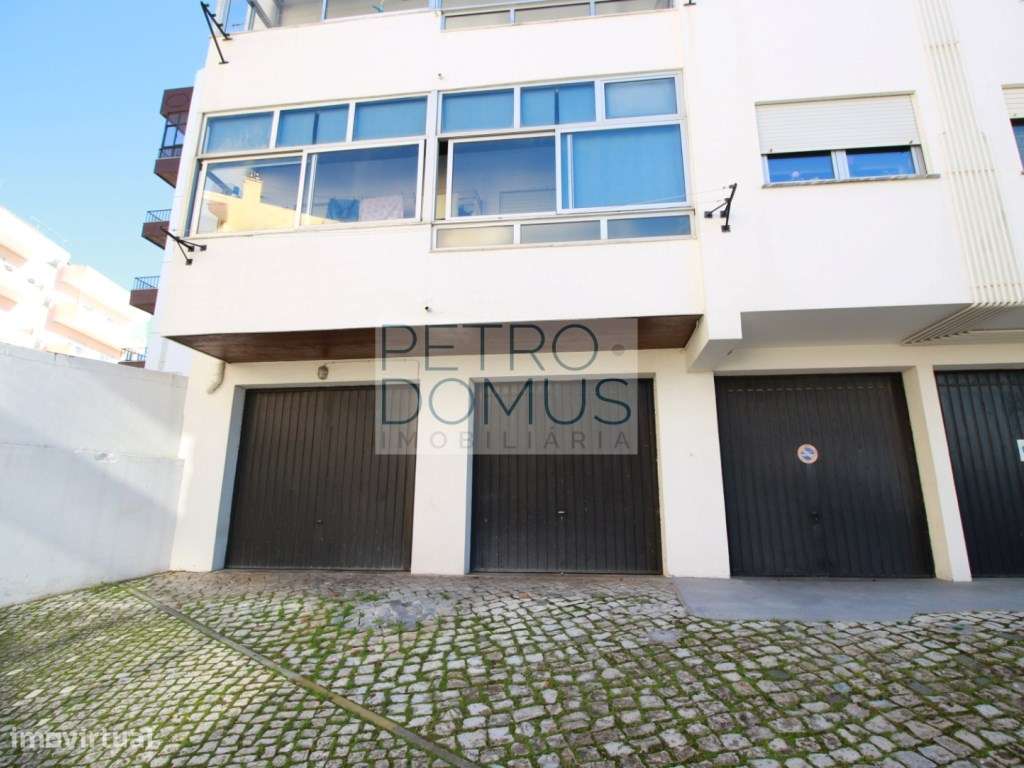 APARTAMENTO T3 | GARAGEM | VISTA CIDADE-31