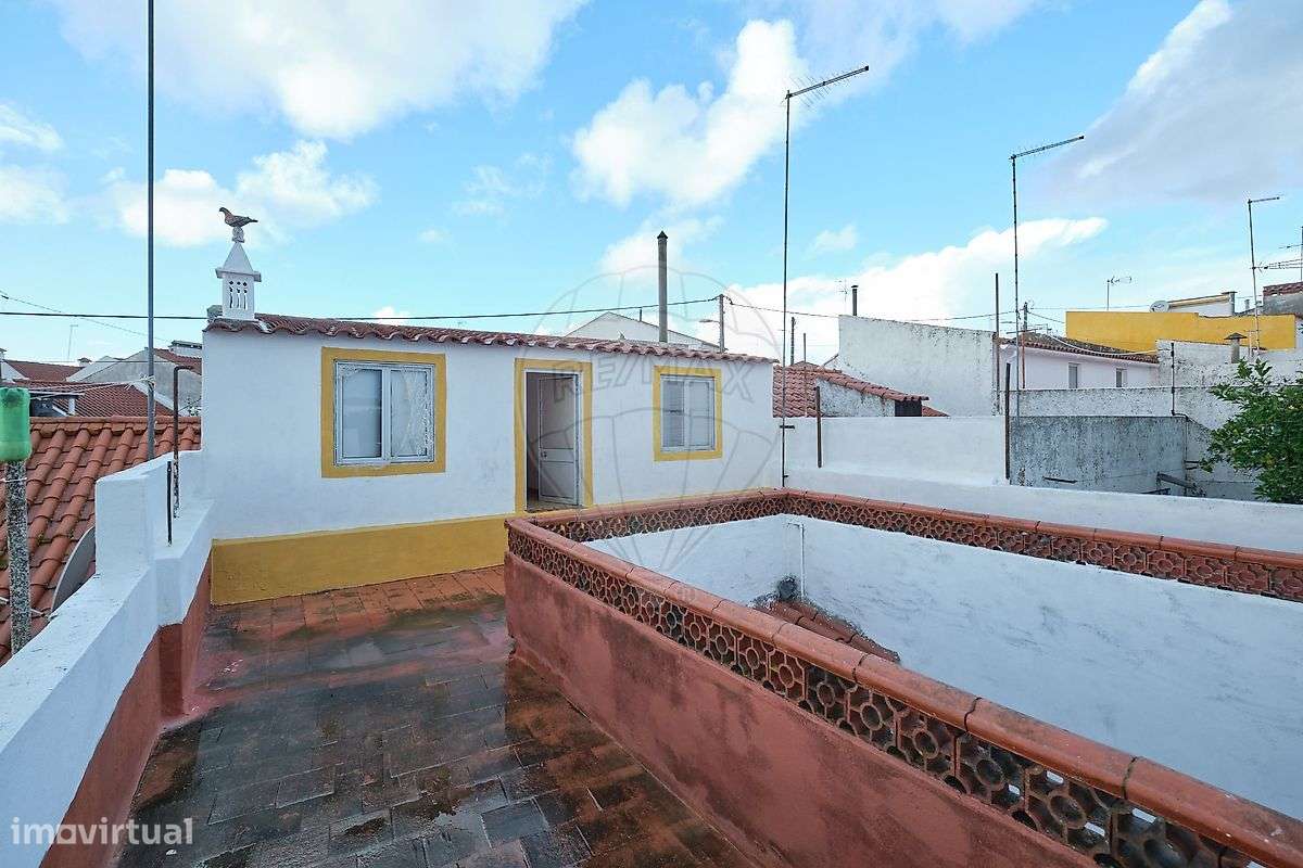 Moradia T2 para venda-16